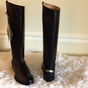 Frye Lindsay Plate In Black Stone Antique